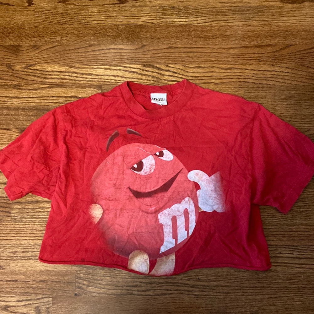 M&M crop top